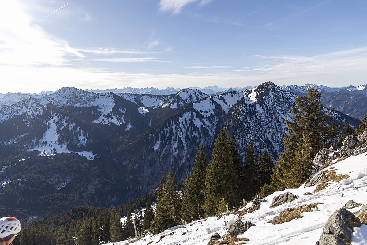 Blick nach Westen in Richtung Wallberg und Setzberg