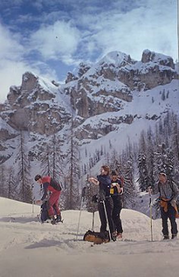 Dolomitenkulisse als Abwechslung zu den sanften Gsieser Bergen.