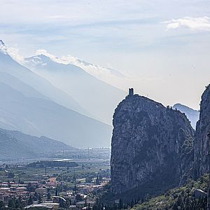 Die eindrucksvolle Skyline von Arco