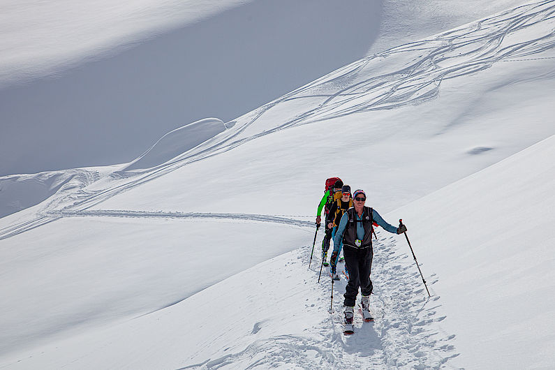 Super Schneebedingungen in Richtung Schneebergscharte Super Schneebedingungen in Richtung Schneebergscharte
