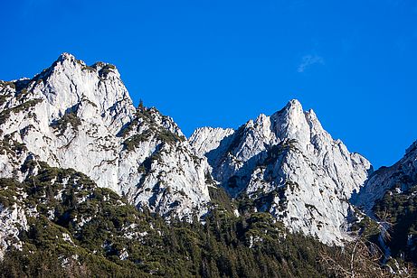 Zettenkaiser (rechts) und Grüblerkaiser von Süden Zettenkaiser (rechts) und Grüblerkaiser von Süden