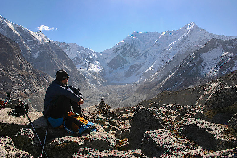 Pause über dem Trakarding-Gletscher, Rolwaling - Nepal