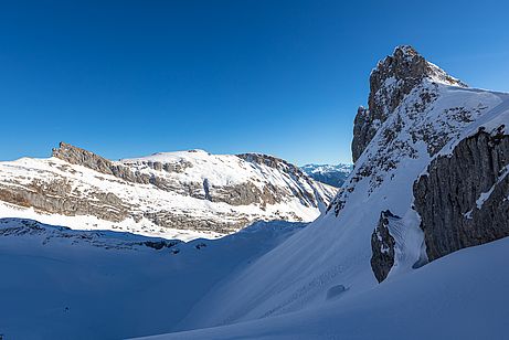 Blick von der Grubascharte auf den obersten Teil der Abfahrt Blick von der Grubascharte auf den obersten Teil der Abfahrt