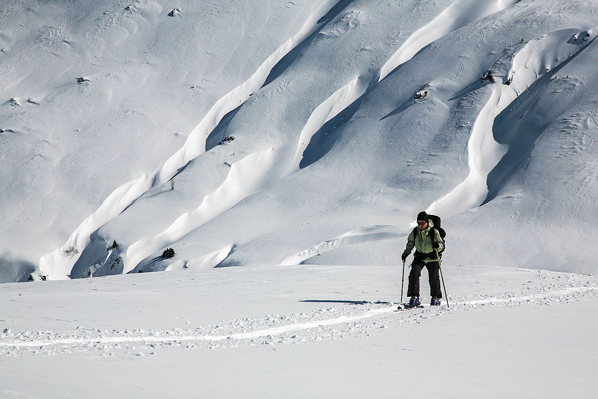 Schneeverfrachtungen oberhalb der Bamberger Hütte 