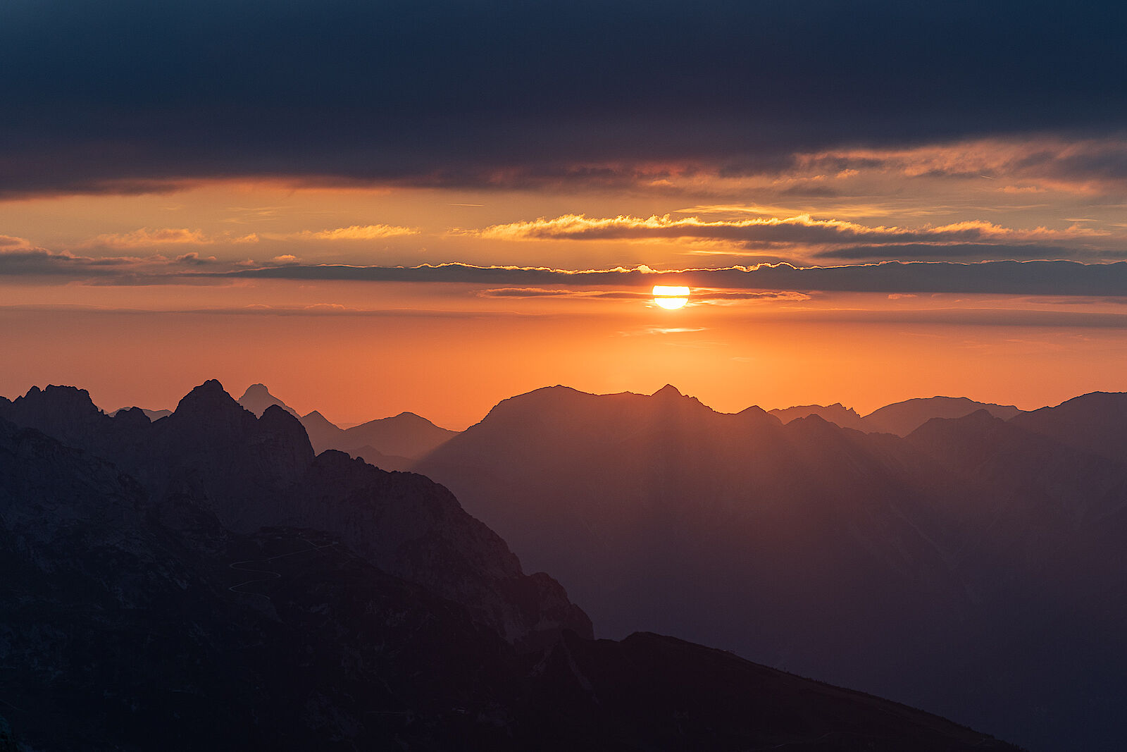 Sonnenuntergang über den Ammergauer Alpen