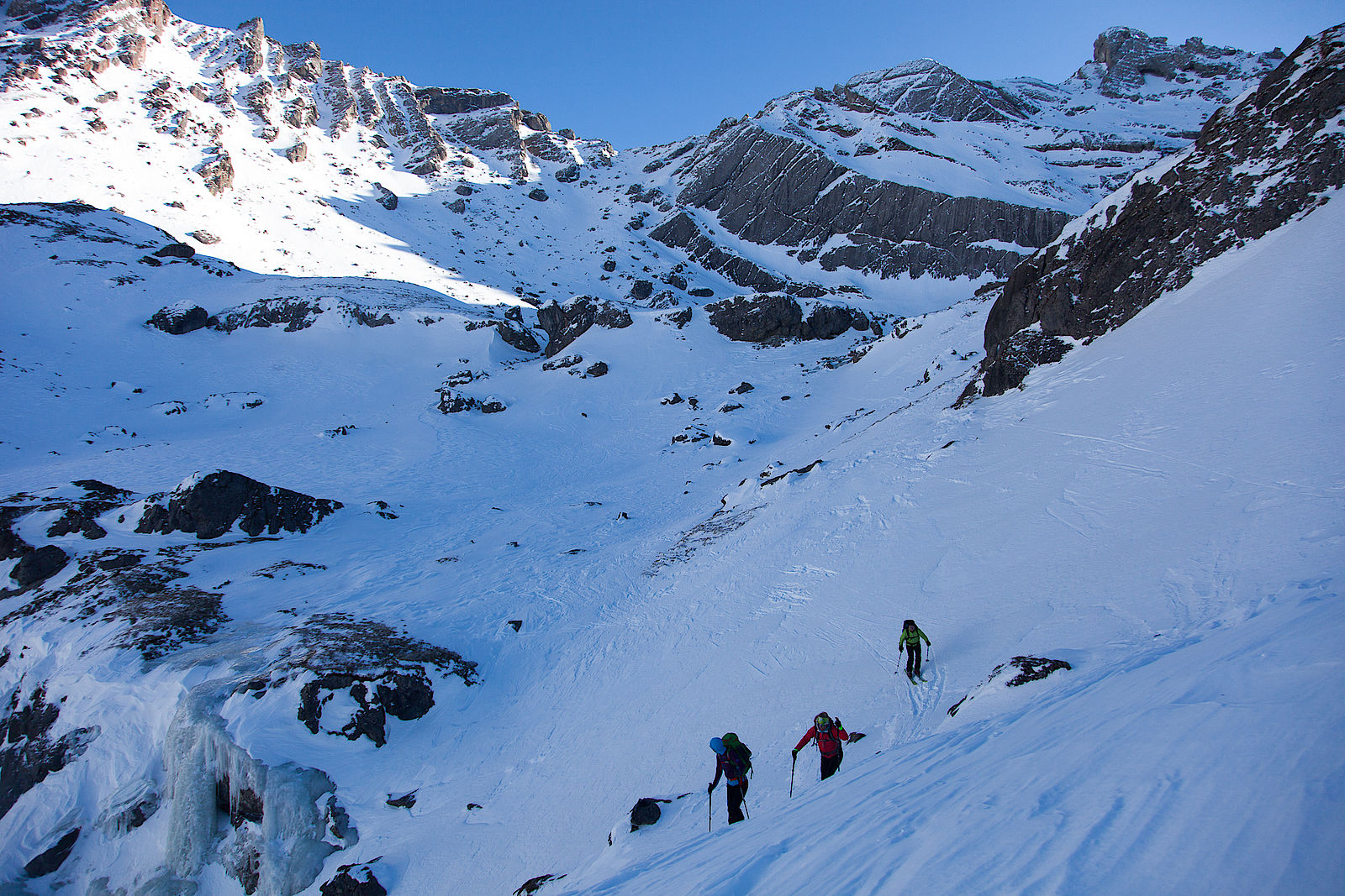 Landschaftlich und skifahrerisch abwechslungsreiche Abfahrt ins Fundaistal
