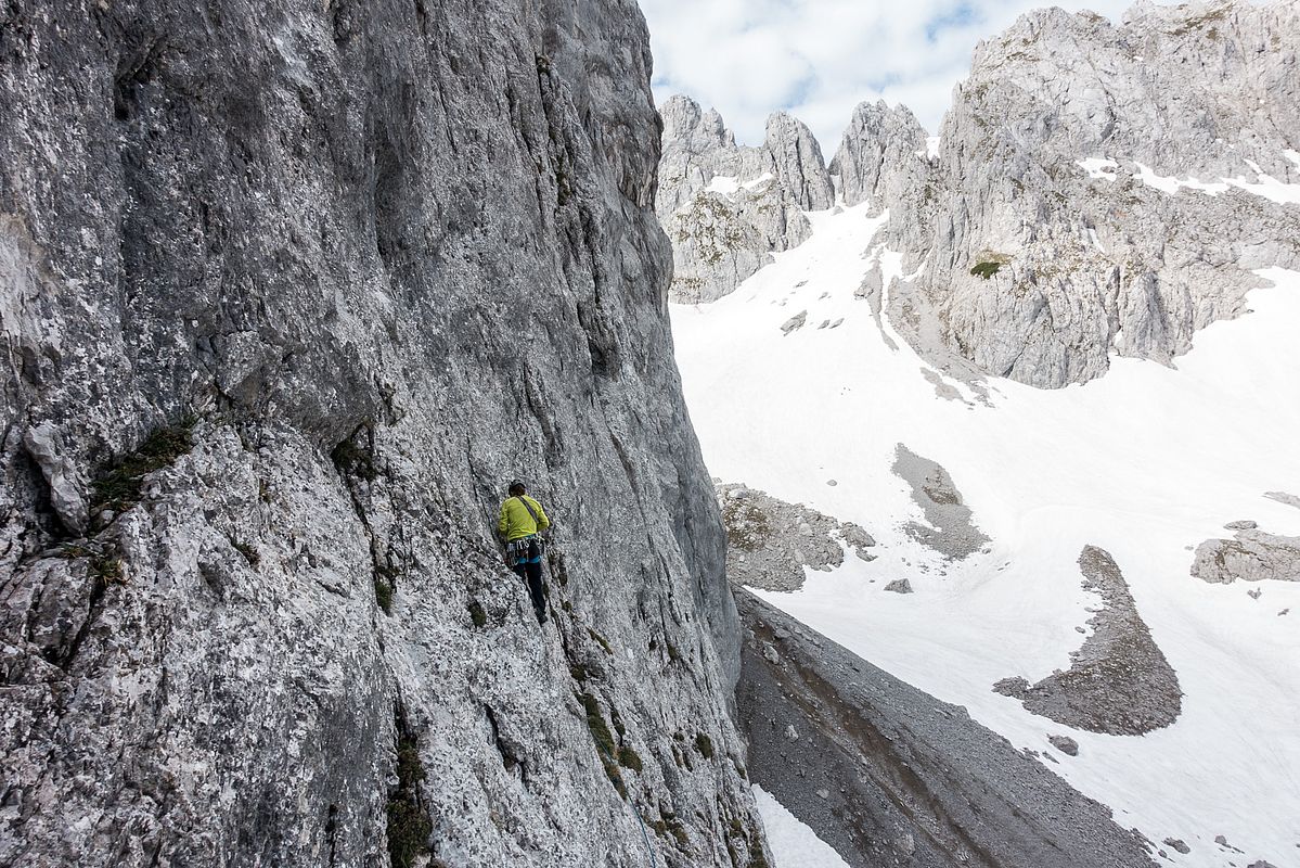 Blick aus der Kleinkaiser Nordwestwand zum Goinger Törl