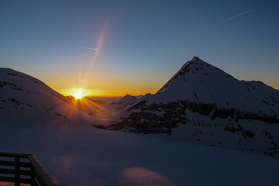 Sonnenaufgang an der Oberwalderhütte 