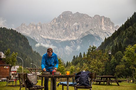 Abendessen in Caprile - hinten die Civetta Abendessen in Caprile - hinten die Civetta