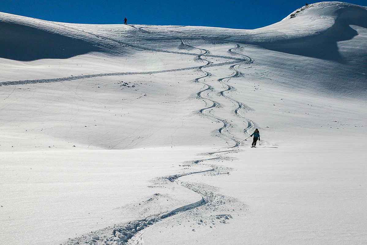 Abfahrt bei besten Bedingungen vom Schwebenkopf in den Kitzbüheler Alpen