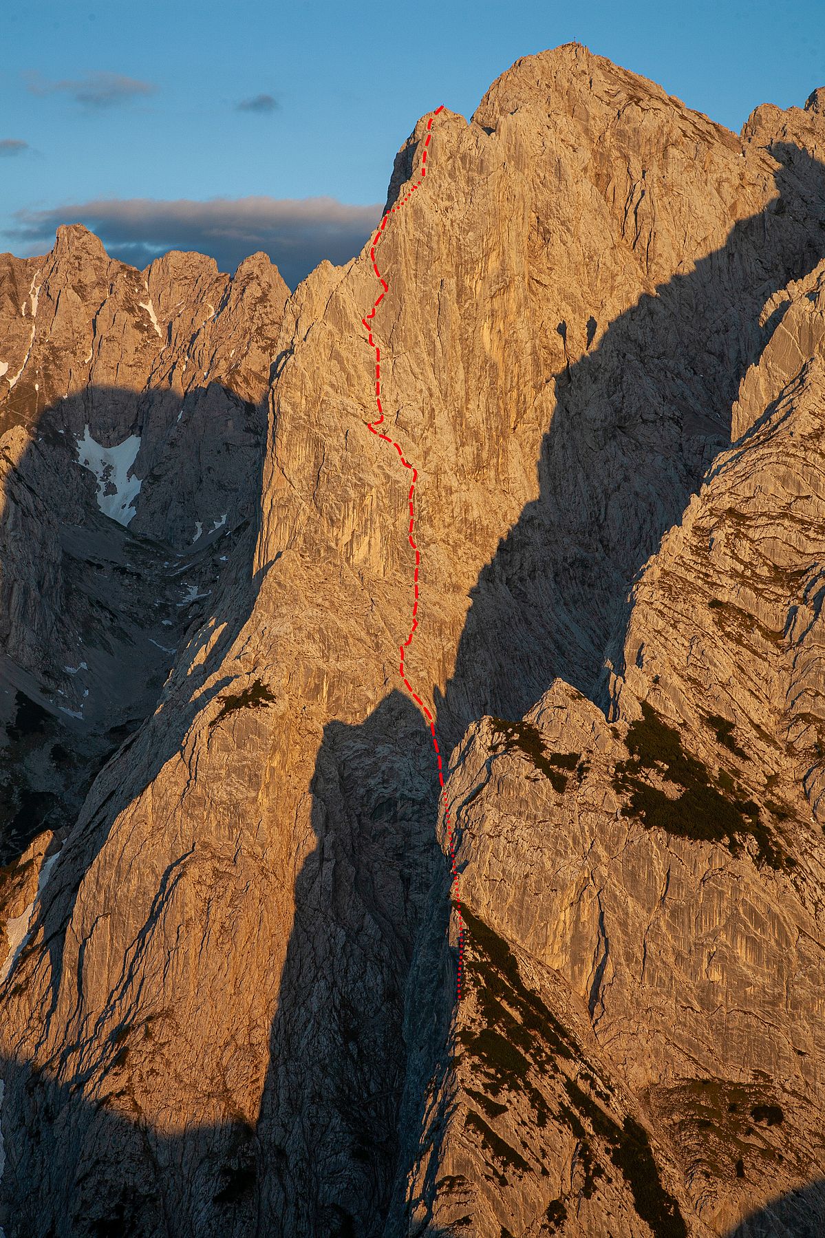Predigtstuhl von Norden mit dem Verlauf der Route "Nordkantenwächter"