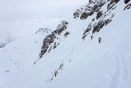 Die Steilstufe im Aufstieg ins Tarntal Die Steilstufe im Aufstieg ins Tarntal
