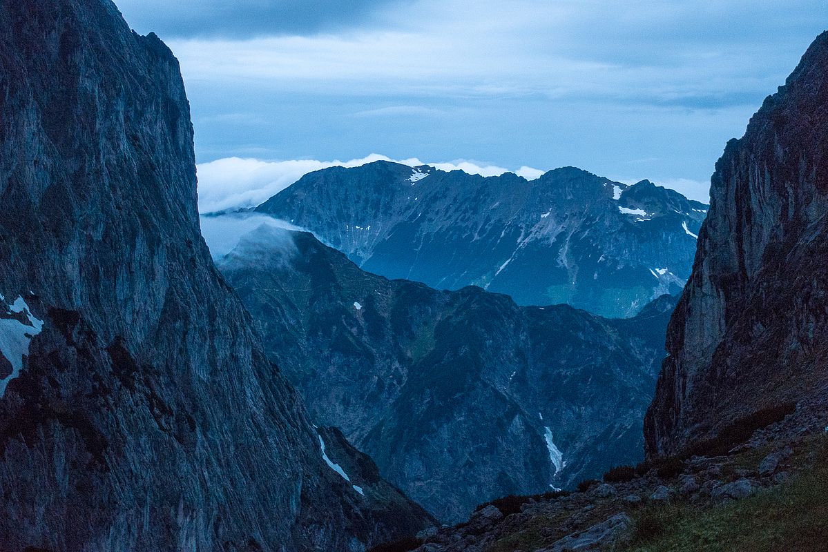 Abendlicher Blick zum Zahmen Kaiser - keine Sonnwendfeuer dieses Wochenende