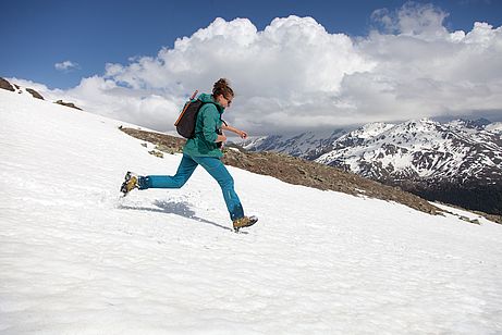 Schnellabstieg übers Schneefeld Schnellabstieg übers Schneefeld