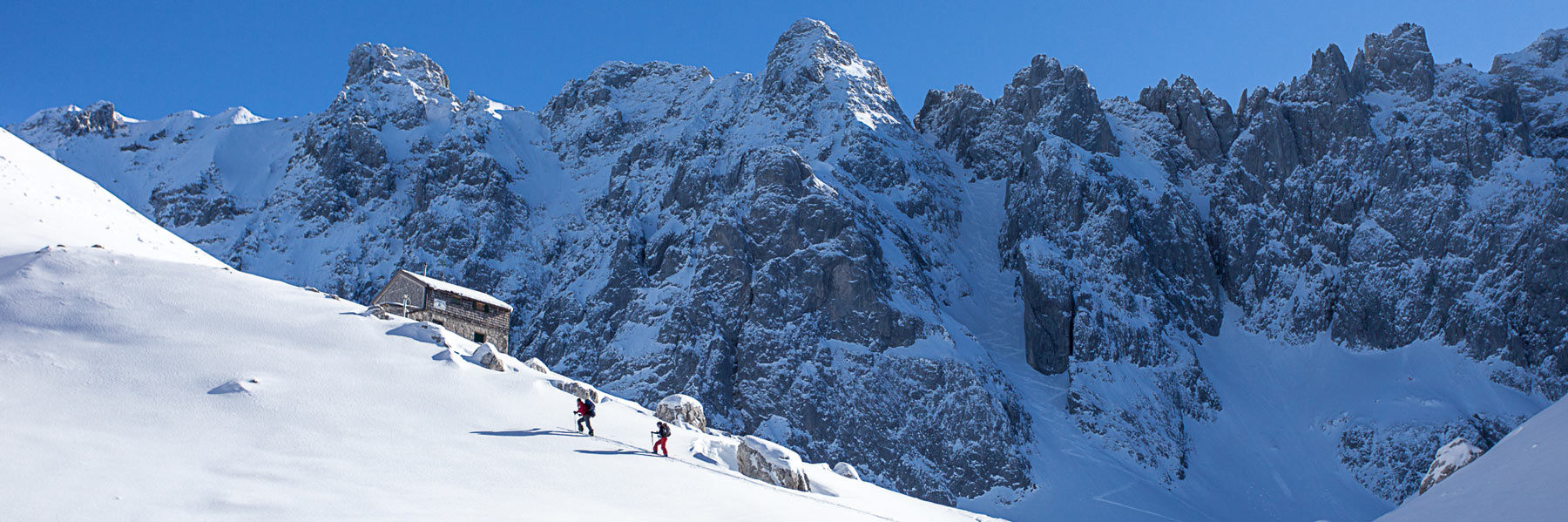 An der Fritz-Pflaum-Hütte im Griesnerkar