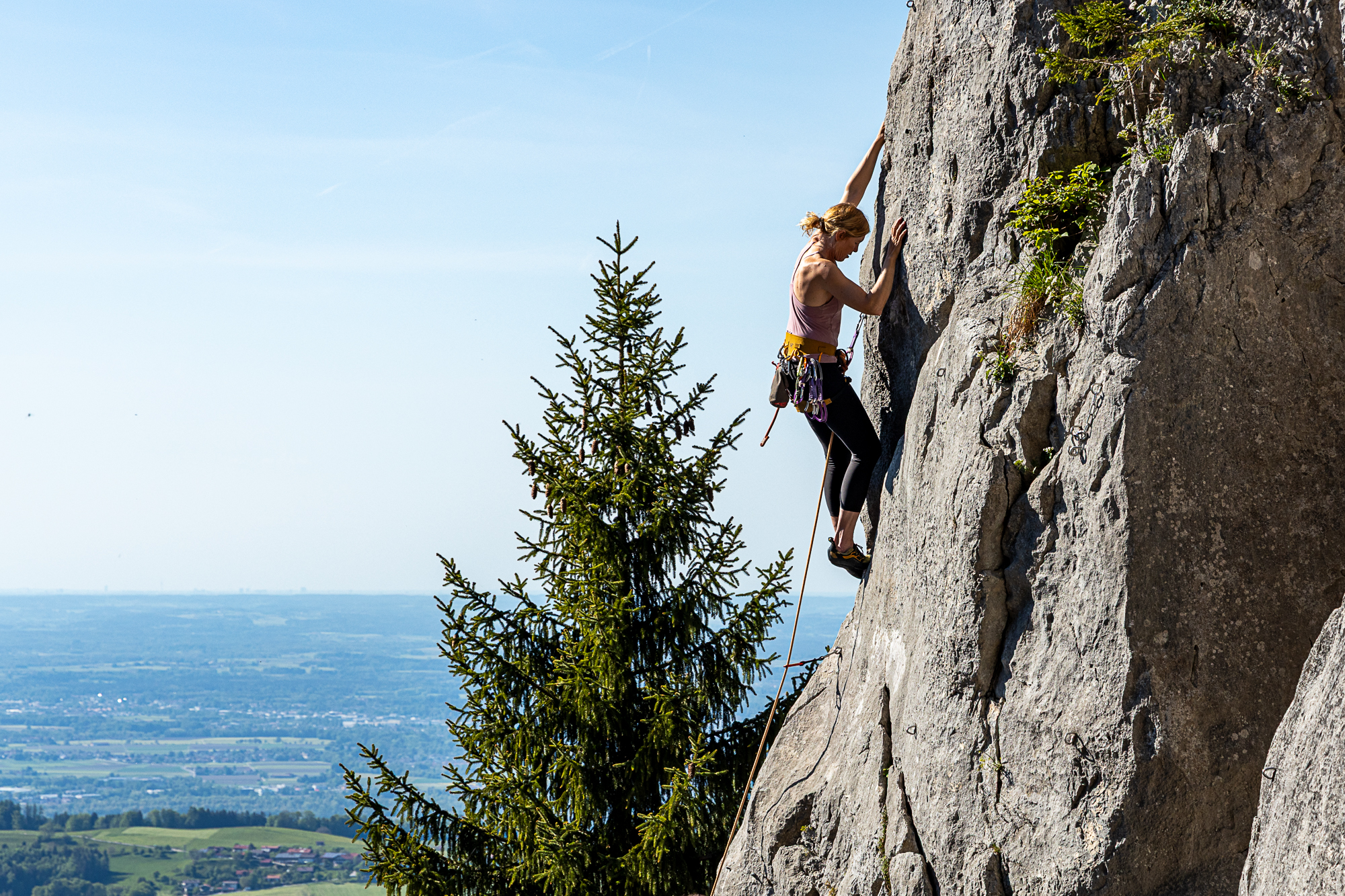 Schöner Fels mit herrlichem Ausblick am Spatenaupfeiler Schöner Fels mit herrlichem Ausblick am Spatenaupfeiler