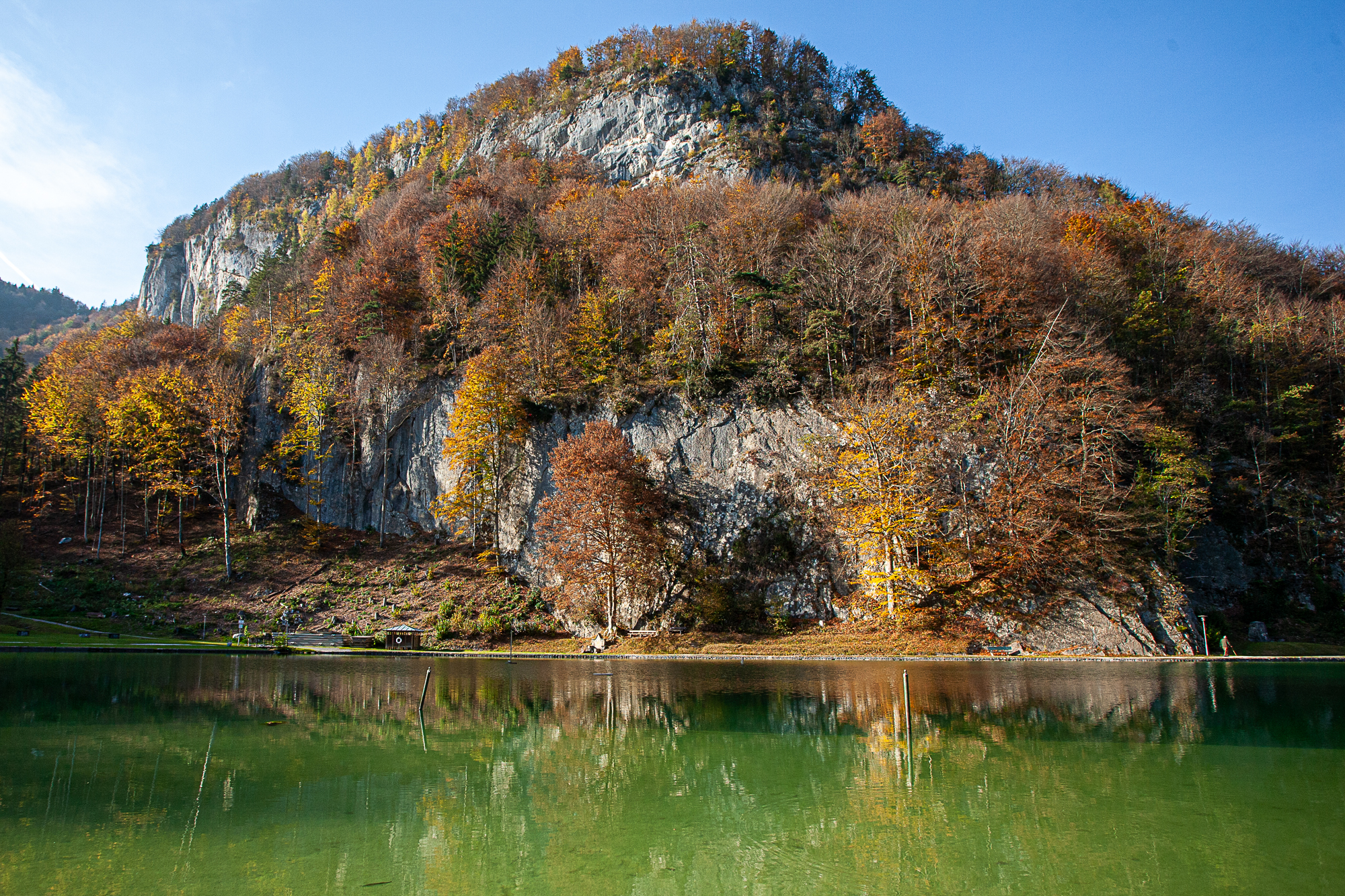 Luegsteinsee Idyllische Herbststimmung am Luegsteinsee